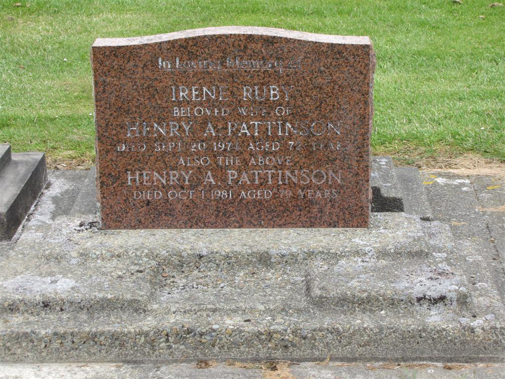 Photo of headstones/Irene Ruby Pay d 1974 hdstn Invercargill